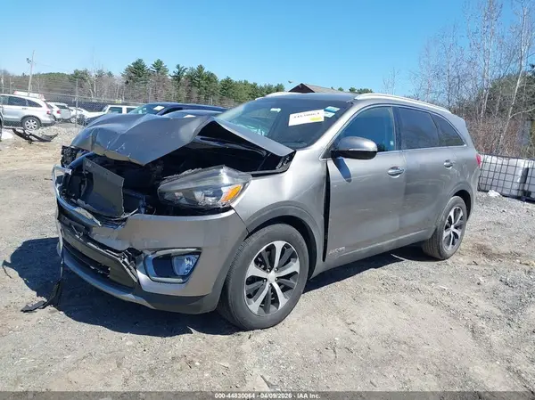 5XYPHDA56GG152765 2016 KIA SORENTO - Image 2