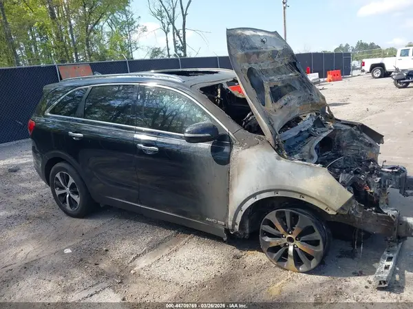 5XYPHDA56GG159134 2016 KIA SORENTO - Image 1