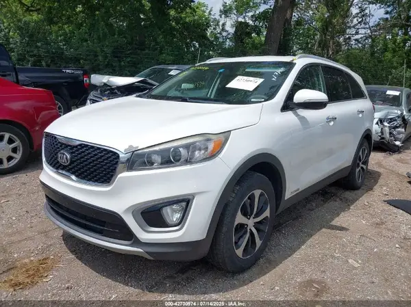 5XYPHDA56HG199943 2017 KIA SORENTO - Image 2
