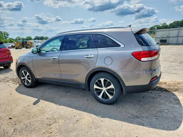 5XYPHDA56HG225571 2017 KIA SORENTO - Image 2