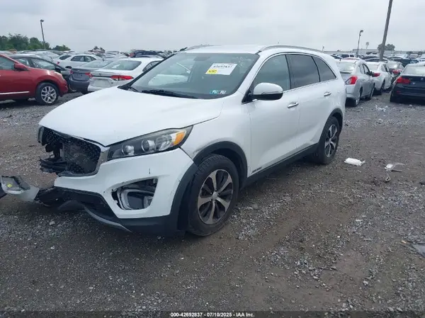 5XYPHDA56HG245934 2017 KIA SORENTO - Image 2