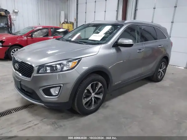 5XYPHDA56HG322608 2017 KIA SORENTO - Image 2