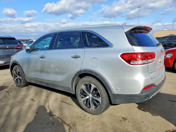 5XYPHDA56HG325038 2017 KIA SORENTO - Image 2