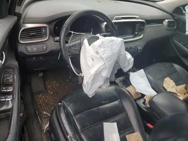 5XYPHDA56JG369384 2018 KIA SORENTO - Image 8