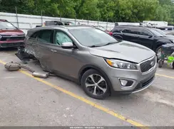 5XYPHDA56JG405977 2018 KIA SORENTO