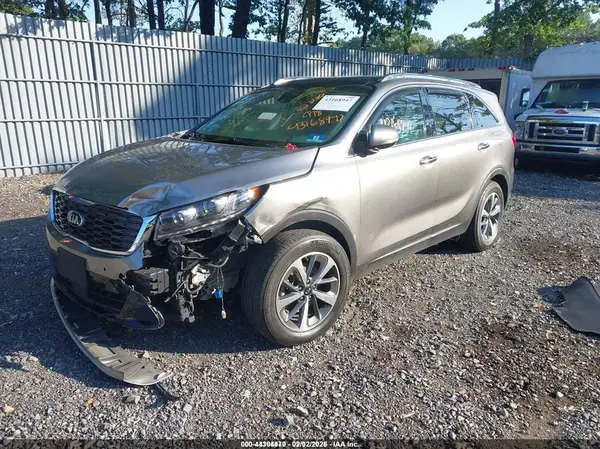 5XYPHDA56KG465369 2019 KIA SORENTO - Image 2