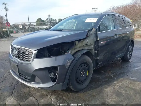 5XYPHDA56KG515249 2019 KIA SORENTO - Image 2