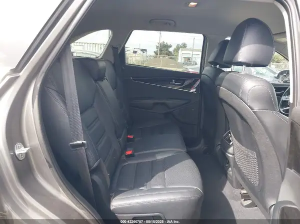 5XYPHDA56KG547201 2019 KIA SORENTO - Image 8