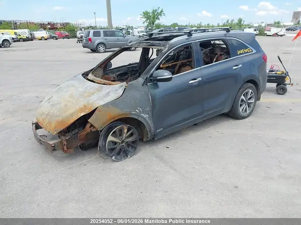 5XYPHDA56LG643587 2020 KIA SORENTO - Image 2