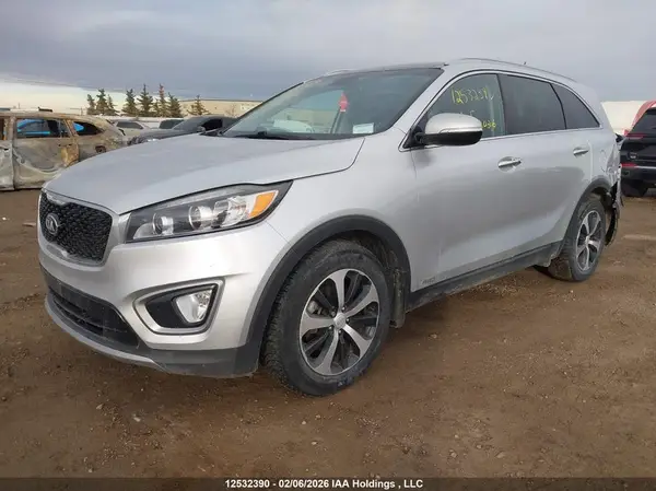 5XYPHDA57GG089563 2016 KIA SORENTO - Image 2