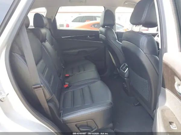 5XYPHDA57GG117510 2016 KIA SORENTO - Image 8