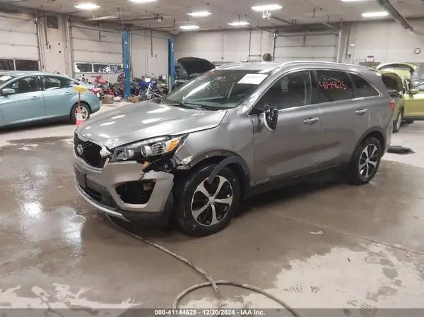 5XYPHDA57GG142827 2016 KIA SORENTO - Image 2