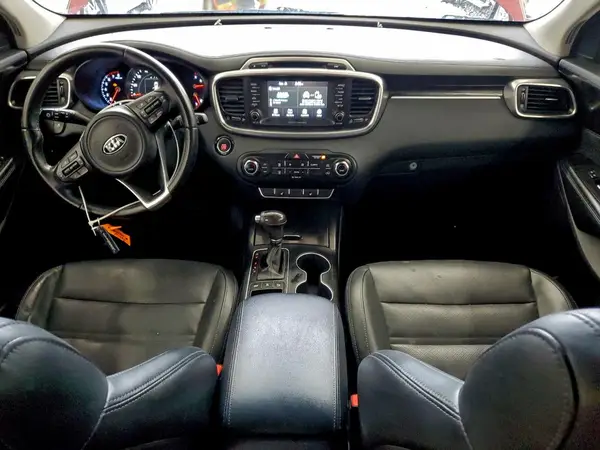 5XYPHDA57HG244503 2017 KIA SORENTO - Image 8