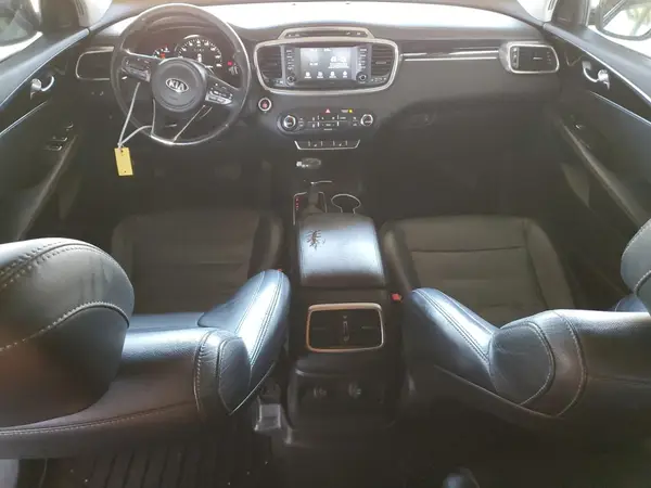 5XYPHDA57HG272852 2017 KIA SORENTO - Image 8