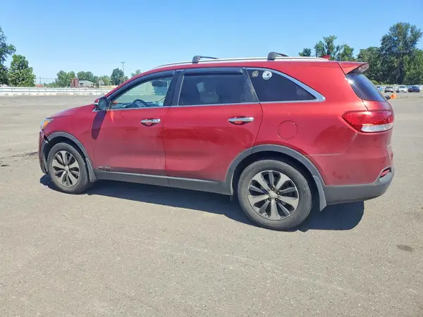 5XYPHDA57HG300682 2017 KIA SORENTO - Image 2