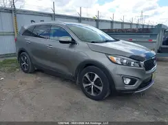 5XYPHDA57HG305476 2017 KIA SORENTO