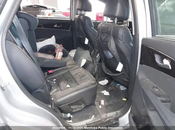 5XYPHDA57HG308667 2017 KIA SORENTO - Image 8