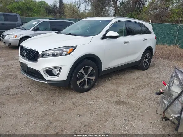 5XYPHDA57HG337604 2017 KIA SORENTO - Image 2