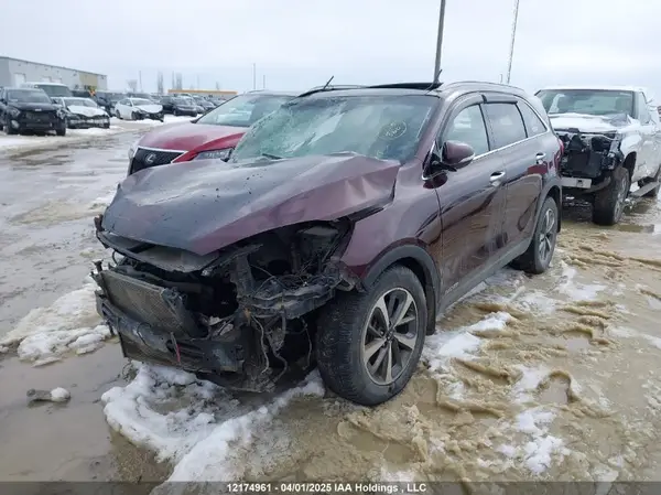 5XYPHDA57JG381320 2018 KIA SORENTO - Image 2