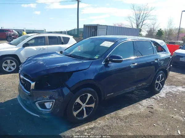 5XYPHDA57JG387716 2018 KIA SORENTO - Image 2