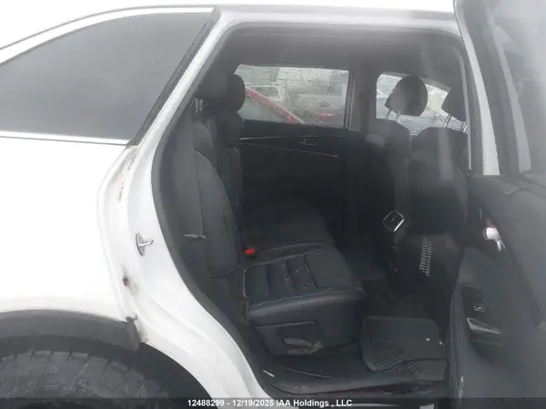 5XYPHDA57JG389448 2018 KIA SORENTO - Image 8