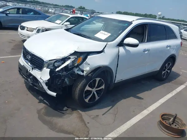 5XYPHDA57JG402022 2018 KIA SORENTO - Image 2