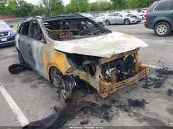 5XYPHDA57JG421783 2018 KIA SORENTO