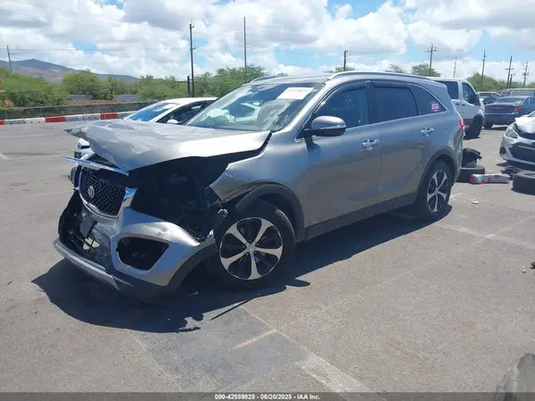 5XYPHDA57JG424716 2018 KIA SORENTO - Image 2