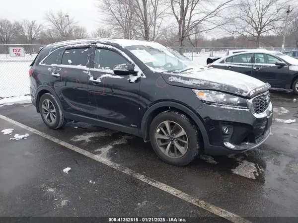5XYPHDA57KG452677 2019 KIA SORENTO - Image 1
