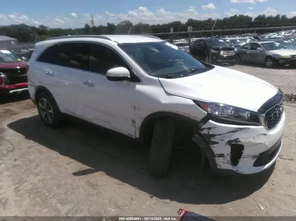5XYPHDA57KG477885 2019 KIA SORENTO - Image 1