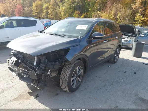5XYPHDA57KG532223 2019 KIA SORENTO - Image 2