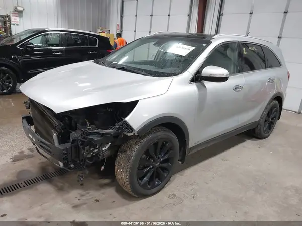 5XYPHDA57LG679272 2020 KIA SORENTO - Image 2