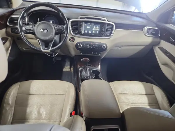 5XYPHDA58HG203717 2017 KIA SORENTO - Image 8
