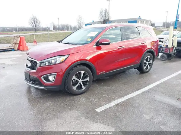 5XYPHDA58HG225197 2017 KIA SORENTO - Image 2