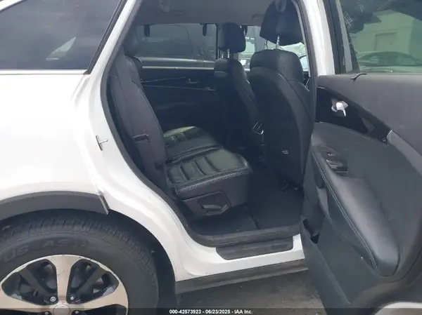 5XYPHDA58HG312338 2017 KIA SORENTO - Image 8
