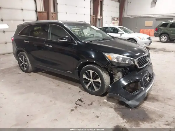 5XYPHDA58HG318866 2017 KIA SORENTO - Image 1