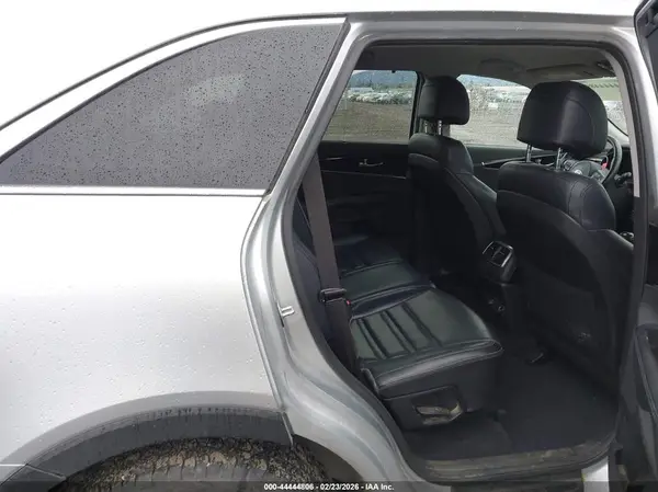5XYPHDA58HG319077 2017 KIA SORENTO - Image 8