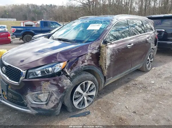 5XYPHDA58HG330483 2017 KIA SORENTO - Image 2