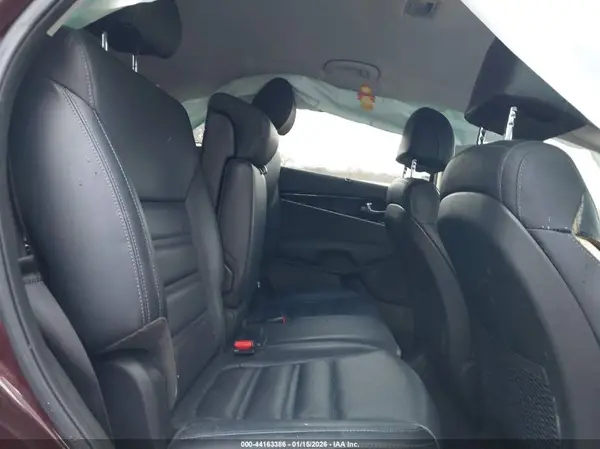 5XYPHDA58HG330483 2017 KIA SORENTO - Image 8
