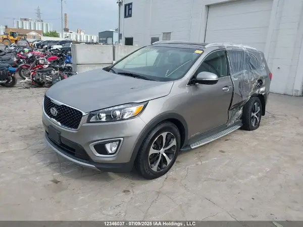 5XYPHDA58JG371783 2018 KIA SORENTO - Image 2