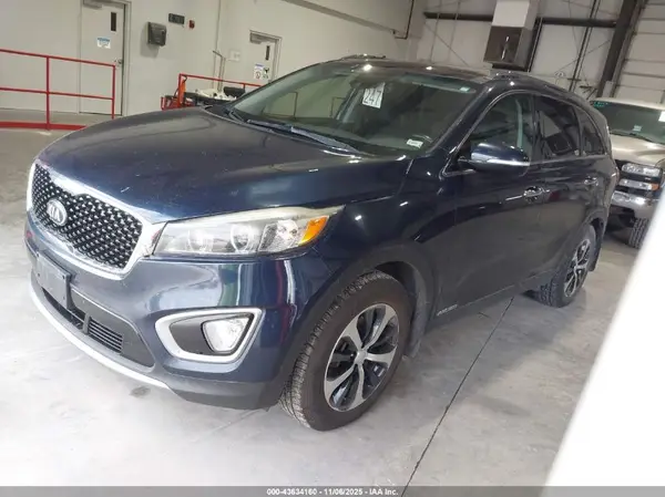 5XYPHDA58JG394108 2018 KIA SORENTO - Image 2