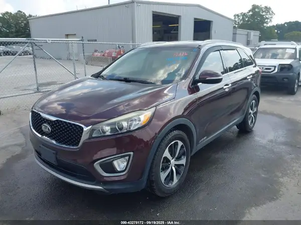 5XYPHDA59GG039926 2016 KIA SORENTO - Image 2