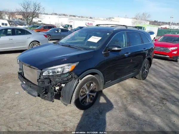 5XYPHDA59GG133689 2016 KIA SORENTO - Image 2