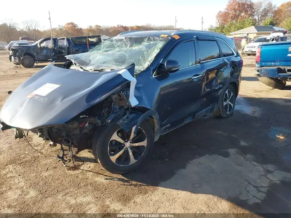 5XYPHDA59GG144126 2016 KIA SORENTO - Image 2