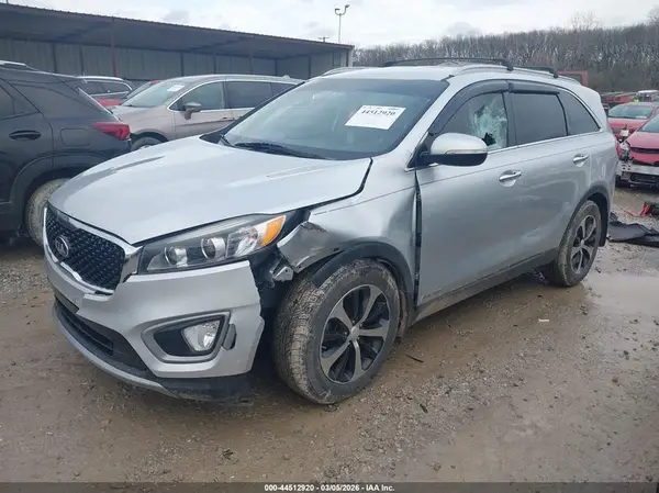 5XYPHDA59GG174694 2016 KIA SORENTO - Image 2