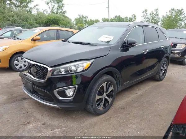 5XYPHDA59HG204228 2017 KIA SORENTO - Image 2