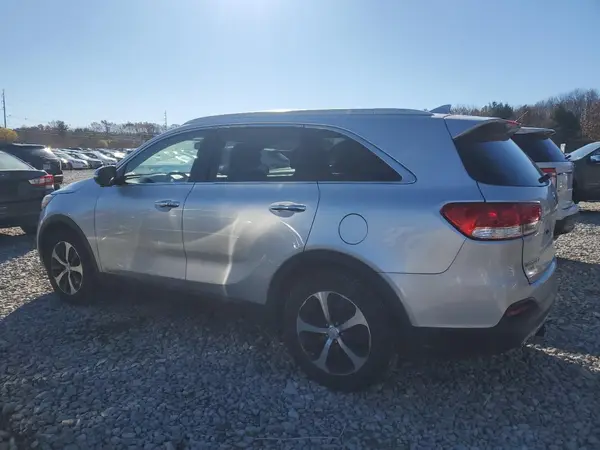 5XYPHDA59HG238704 2017 KIA SORENTO - Image 2