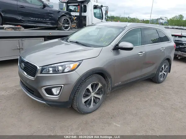 5XYPHDA59HG281021 2017 KIA SORENTO - Image 2