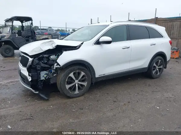 5XYPHDA59HG294612 2017 KIA SORENTO - Image 2