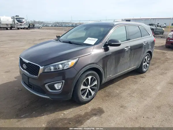 5XYPHDA59HG298479 2017 KIA SORENTO - Image 2